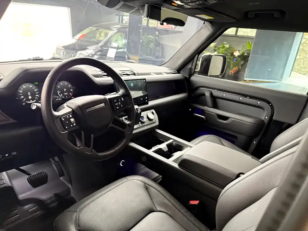 Land Rover Defender — фото 5