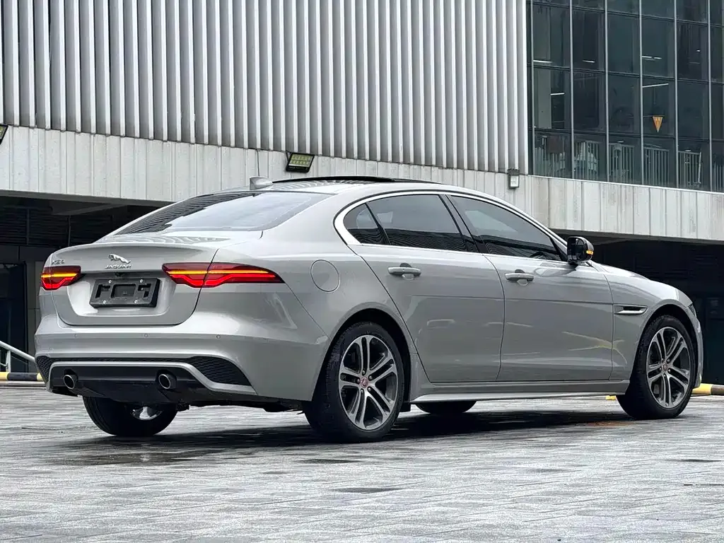 Jaguar XEL — фото 4