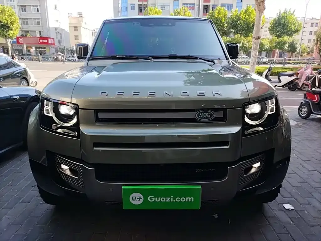 Land Rover Defender — фото 10