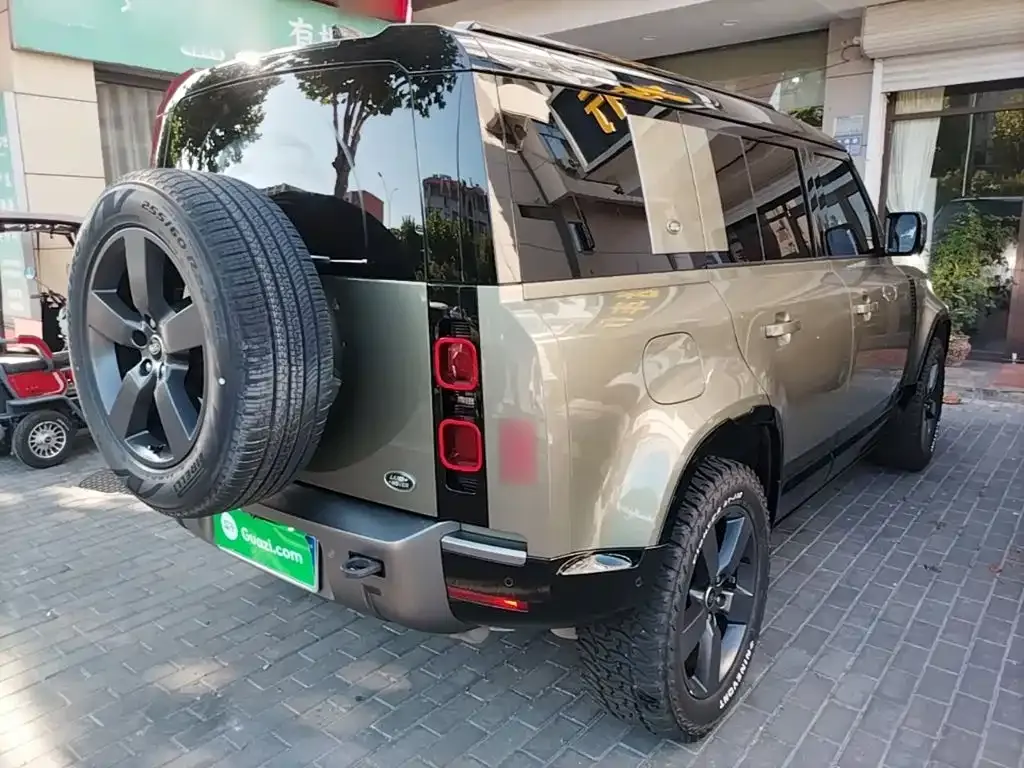 Land Rover Defender — фото 9