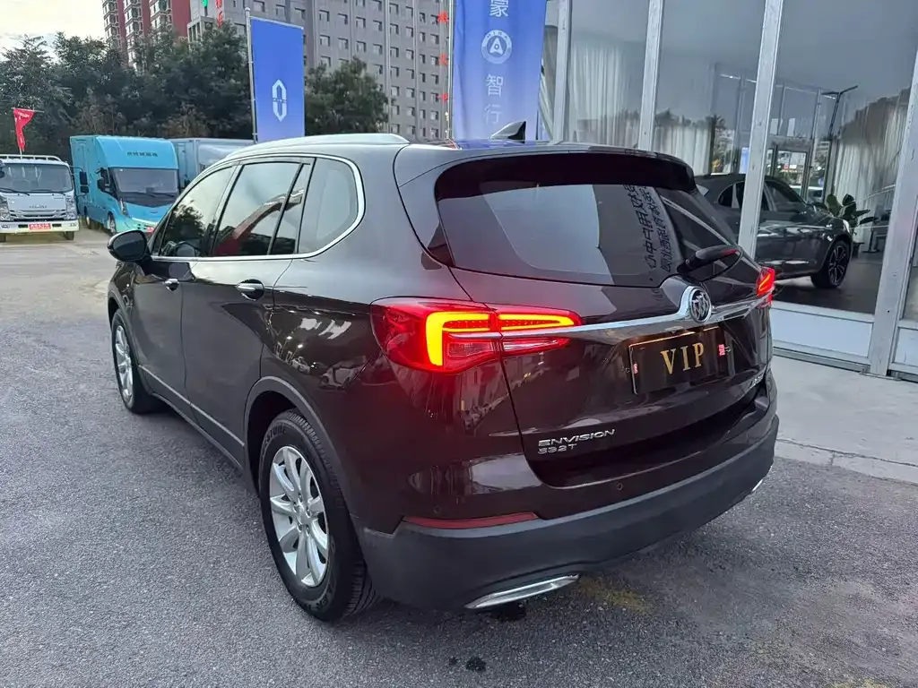Buick Envision Plus — фото 8