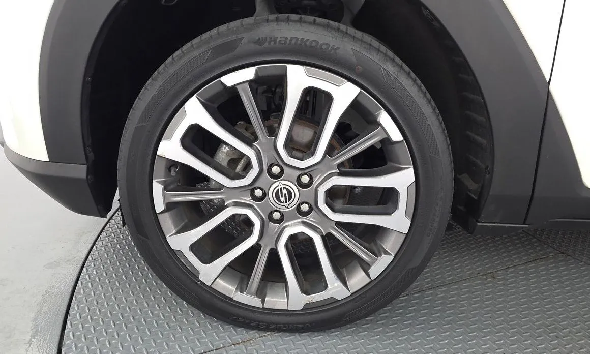 KG Mobility (Ssangyong) Torres — фото 8