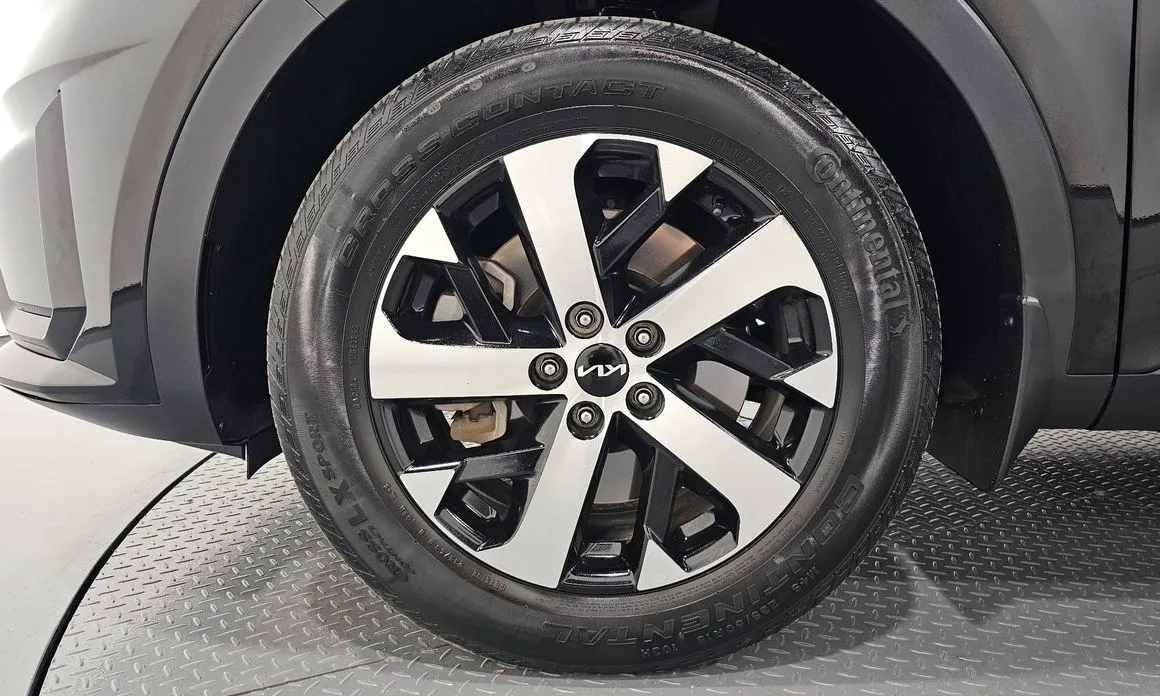 Kia Sorento — фото 8