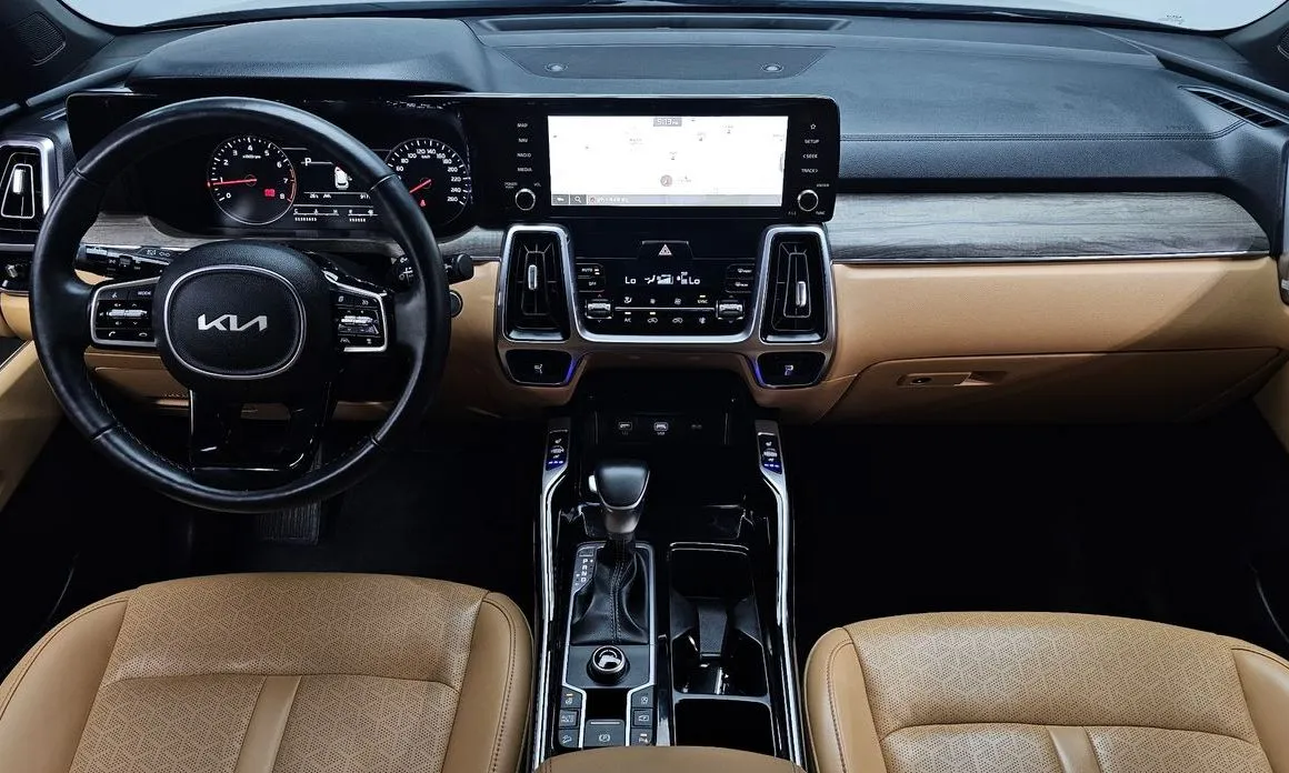 Kia Sorento — фото 6