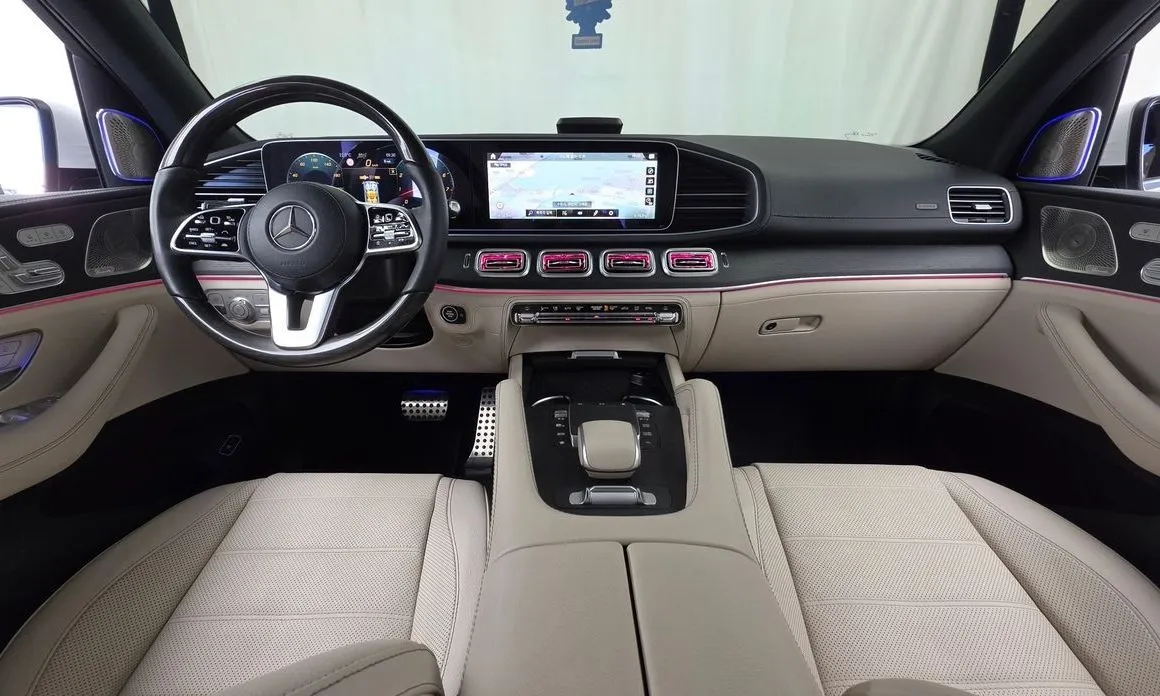 Mercedes-Benz GLS-Class — фото 10