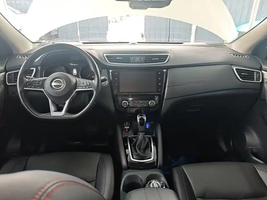 Nissan Qashqai — фото 2