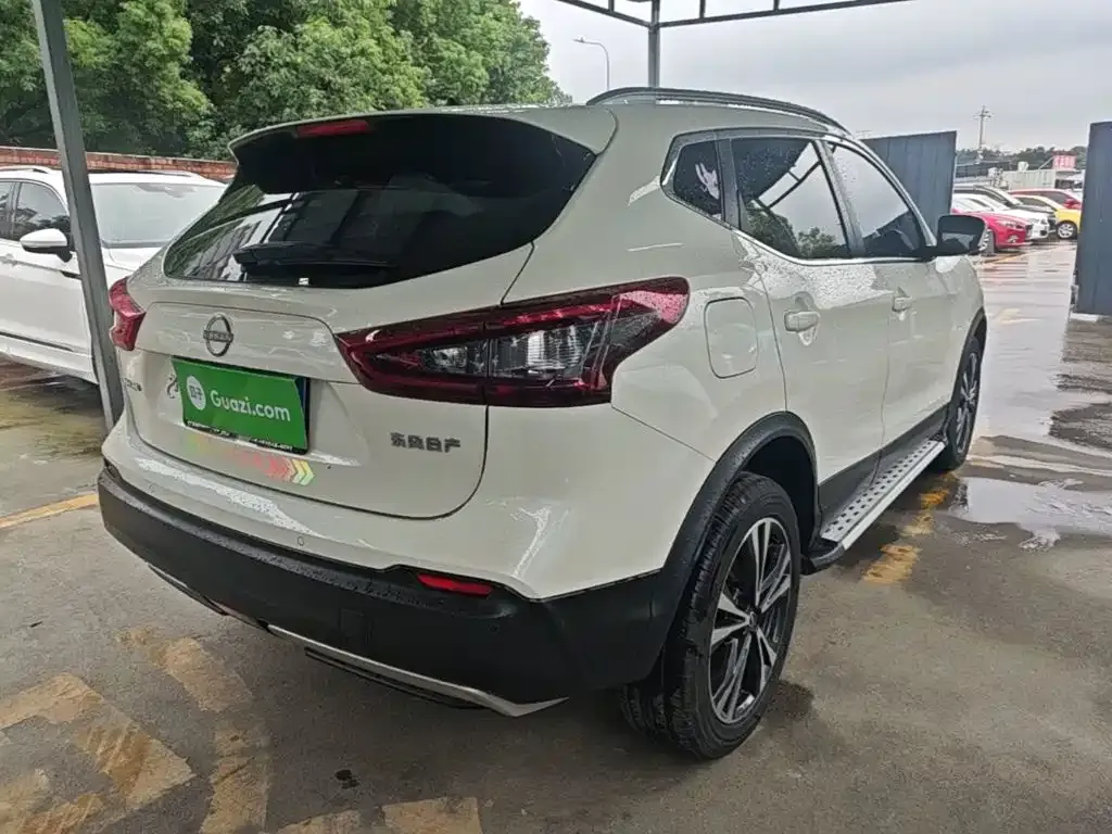 Nissan Qashqai — фото 5