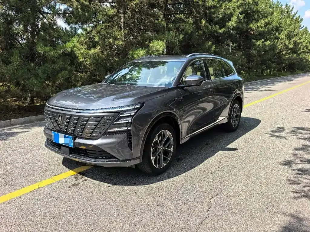 Changan CS75 PLUS — фото 1