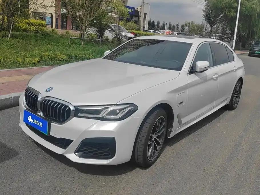 BMW 5 Series New Energy — фото 1