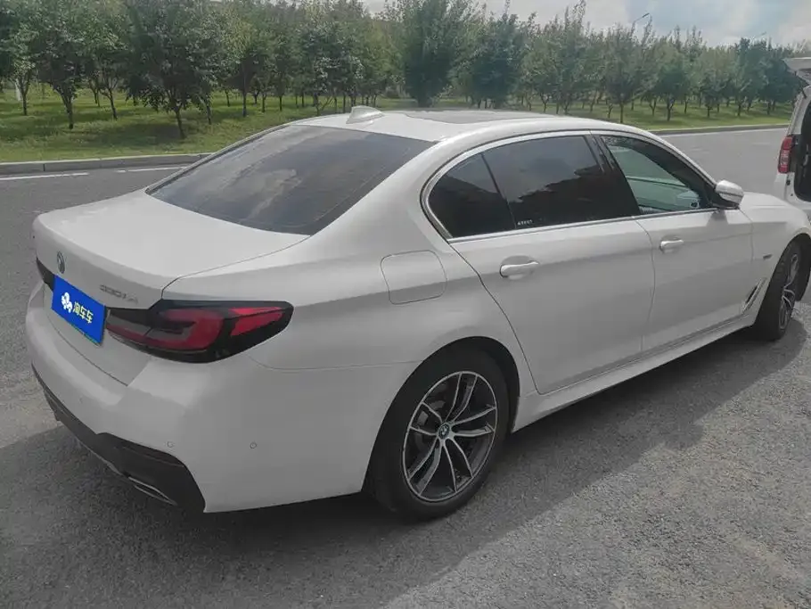 BMW 5 Series New Energy — фото 9