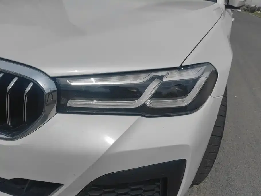 BMW 5 Series New Energy — фото 2