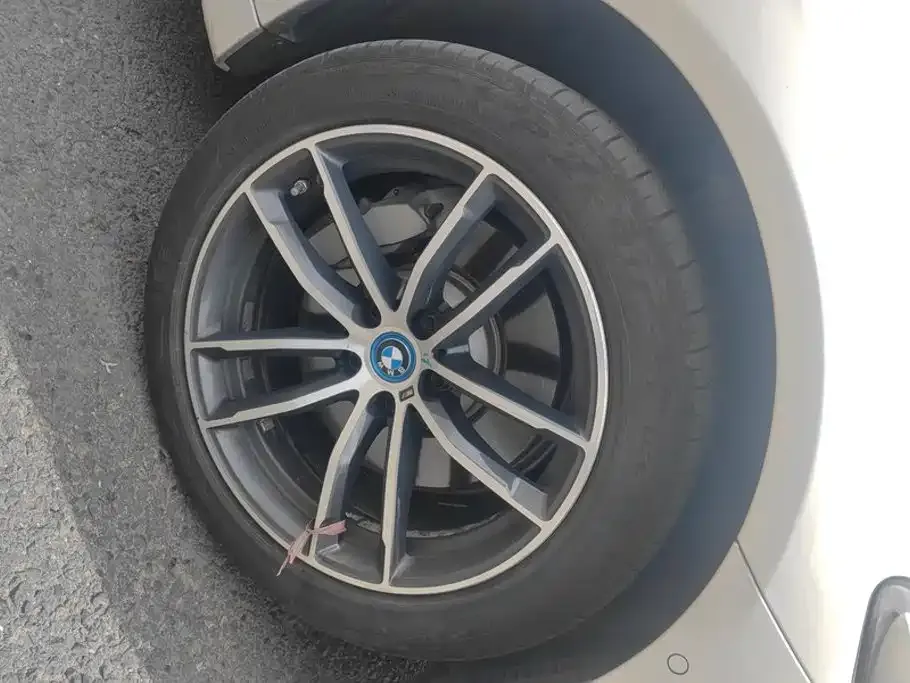 BMW 5 Series New Energy — фото 7