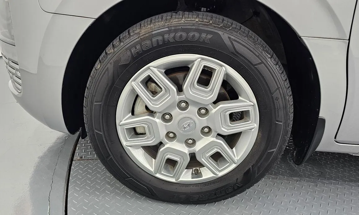 Hyundai Staria — фото 2