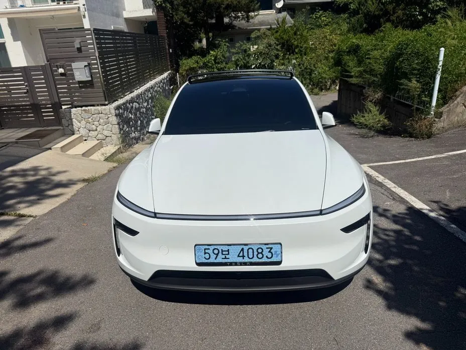 Tesla Model Y — фото 8