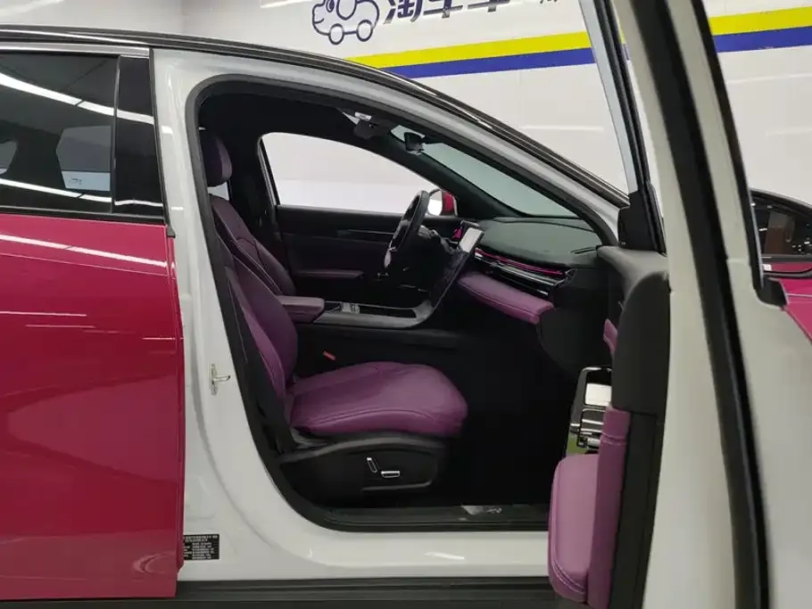 Geely Galaxy L6 — фото 2