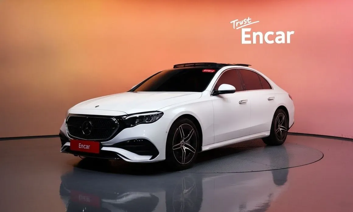 Mercedes-Benz E-Class — фото 1