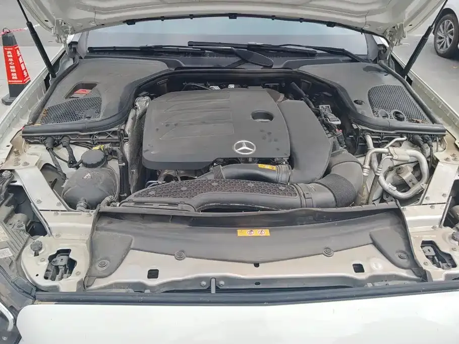 Mercedes-Benz E-Class (Import) — фото 4