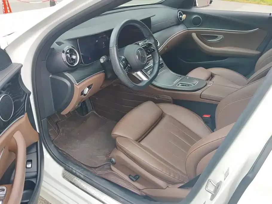 Mercedes-Benz E-Class (Import) — фото 5