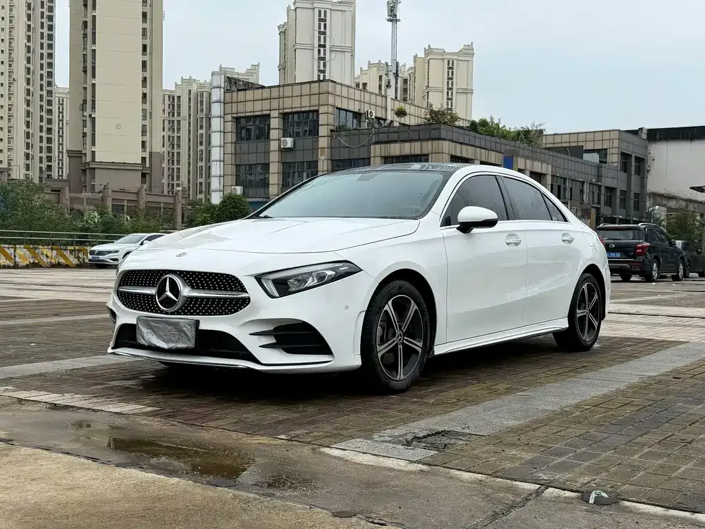 Mercedes-Benz A-Class — фото 7