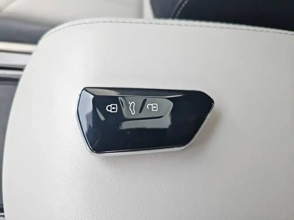Volkswagen ID.4 Crozz — фото 7
