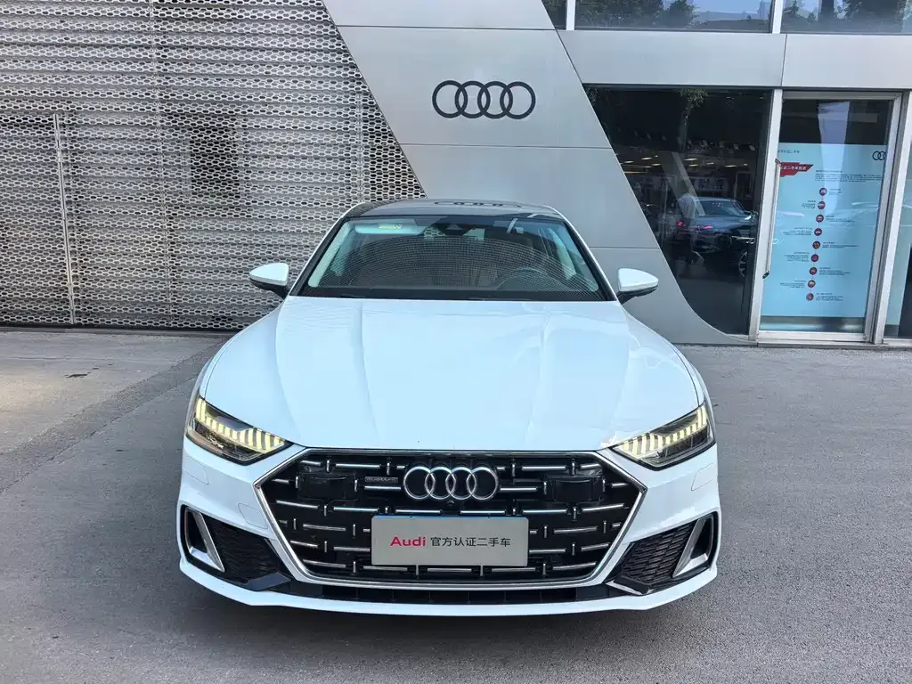 Audi A7L — фото 6