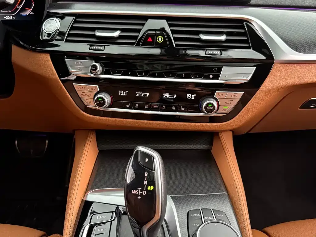 BMW 5 Series (Import) — фото 8