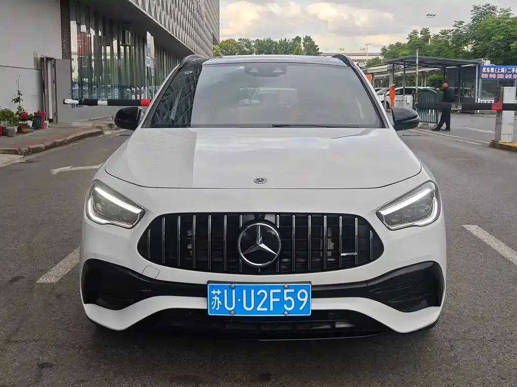 Mercedes-Benz GLA AMG — фото 10