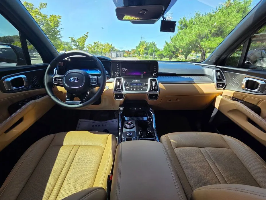 Kia Sorento — фото 5