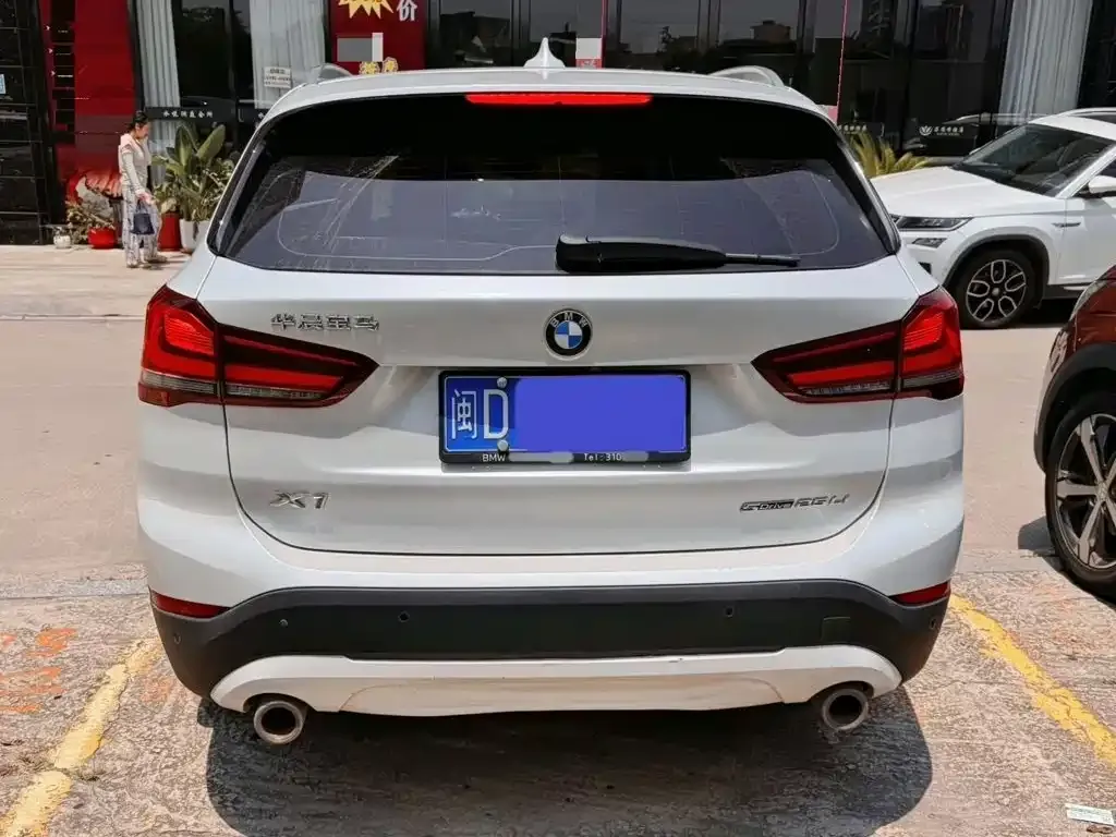 BMW X1 — фото 2