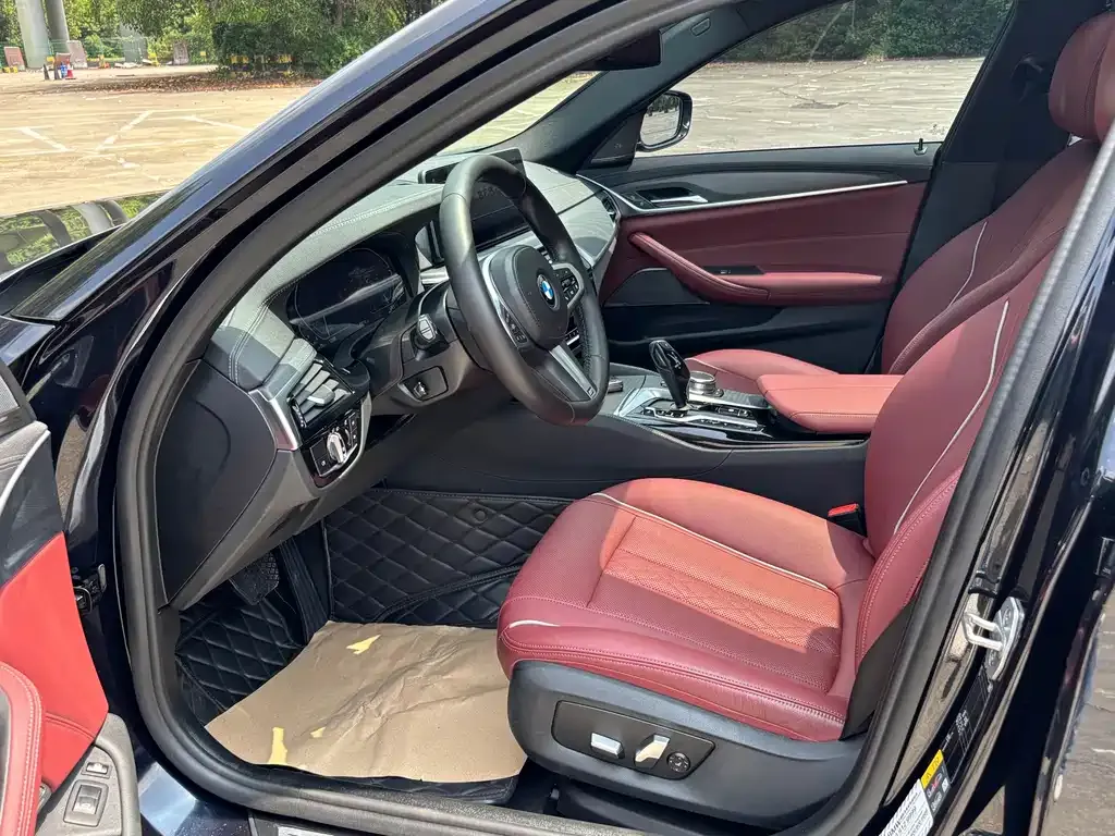 BMW 5 Series New Energy — фото 2