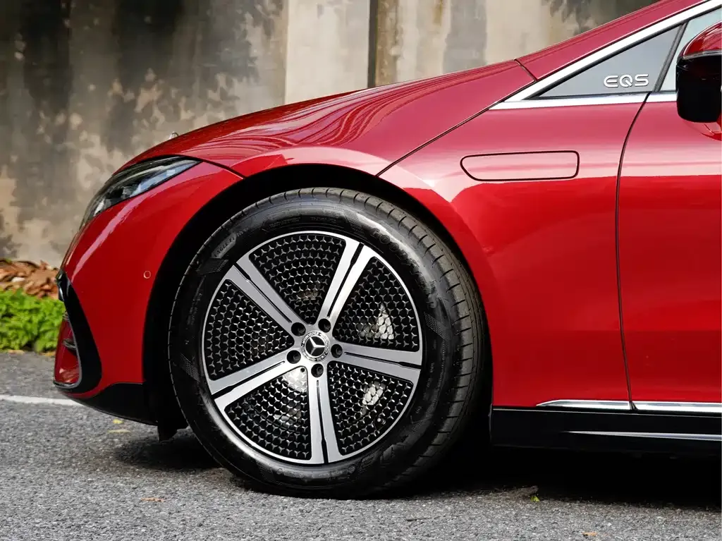Mercedes-Benz EQS — фото 10