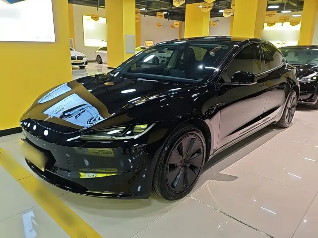 Tesla Model 3 — фото 8