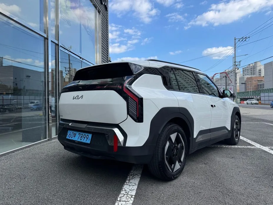 Kia EV3 — фото 3