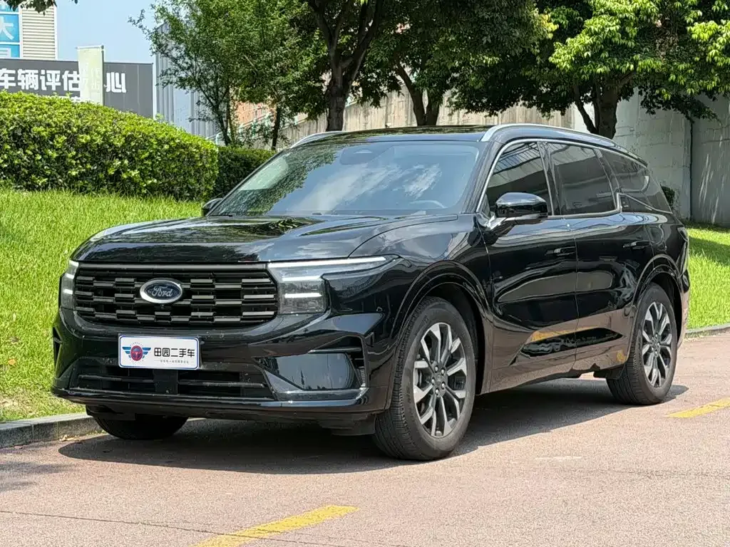 Ford Edge — фото 1