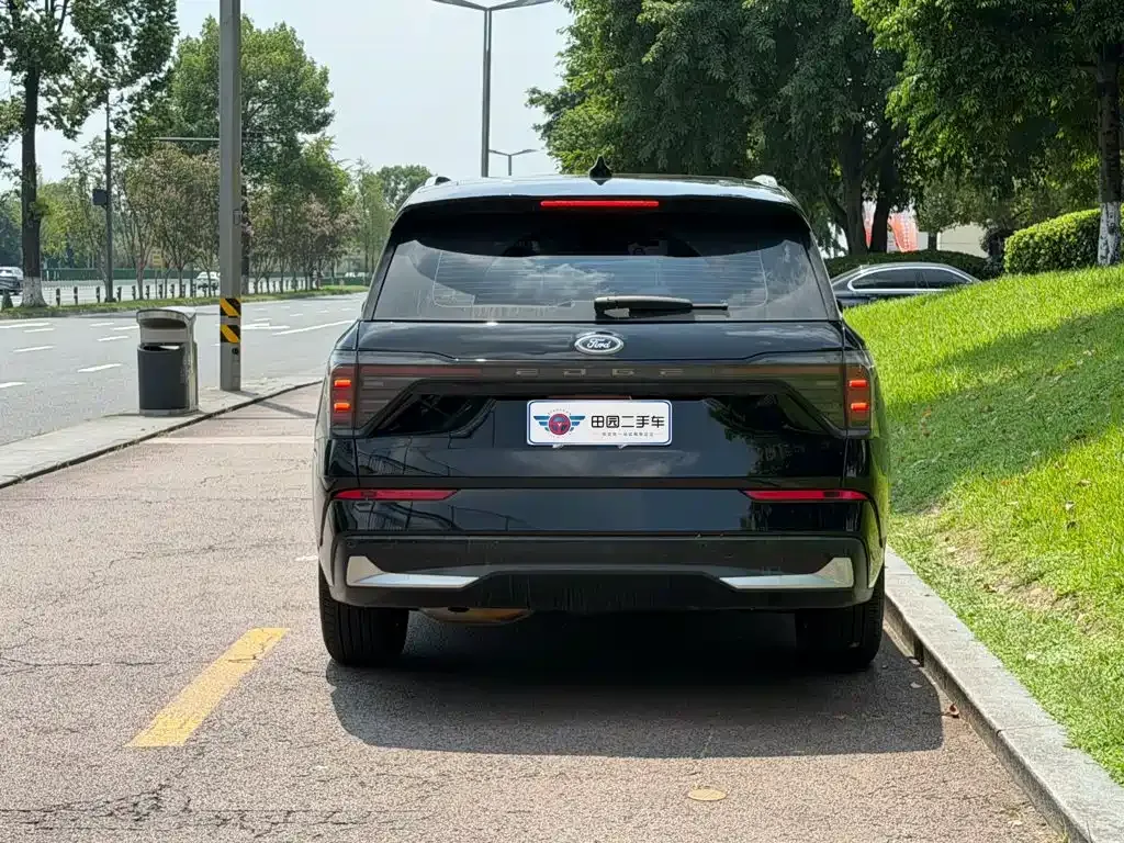 Ford Edge — фото 8