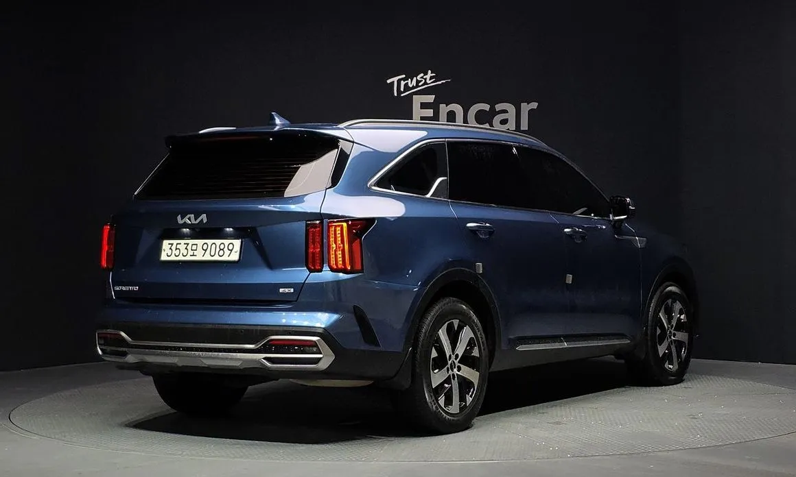 Kia Sorento — фото 5
