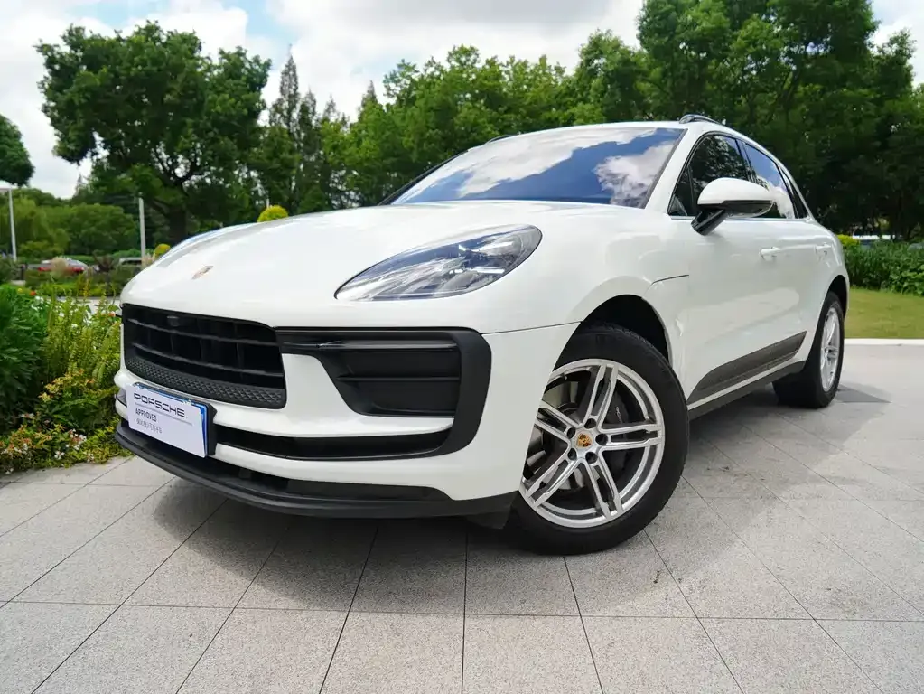 Porsche Macan — фото 1