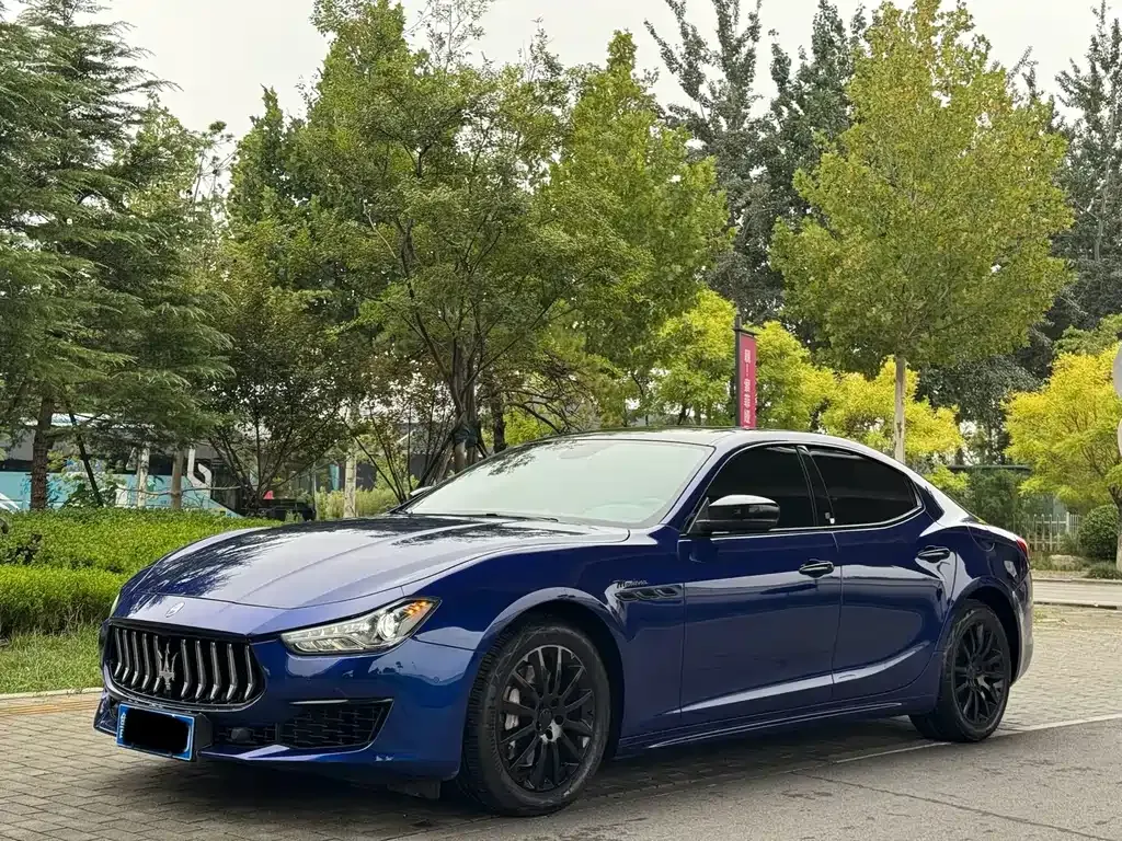 Maserati Ghibli — фото 1