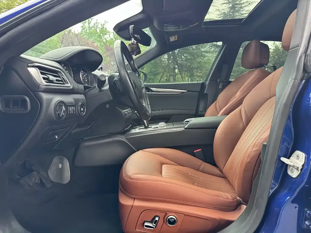 Maserati Ghibli — фото 5