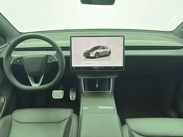 Tesla Model Y L — фото 8