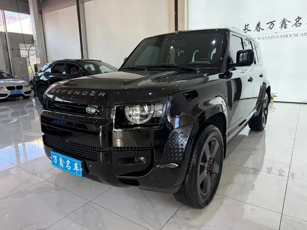 Land Rover Defender — фото 1