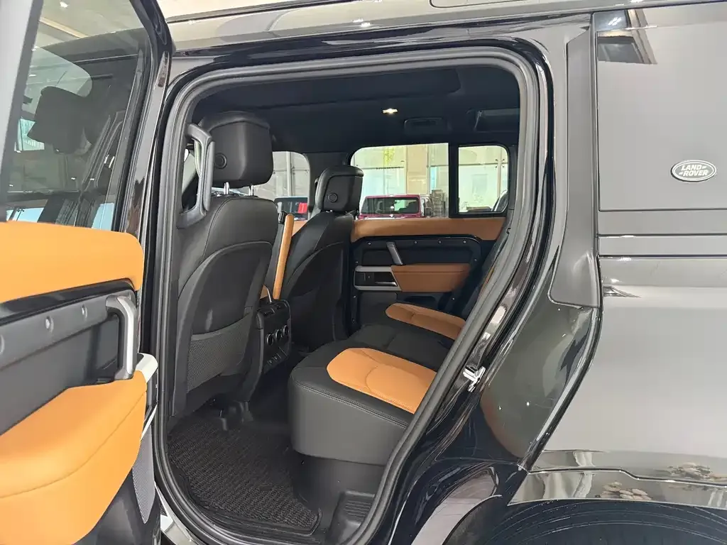 Land Rover Defender — фото 8