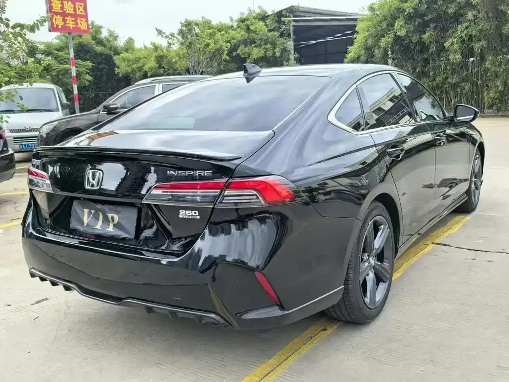 Honda Inspire — фото 8