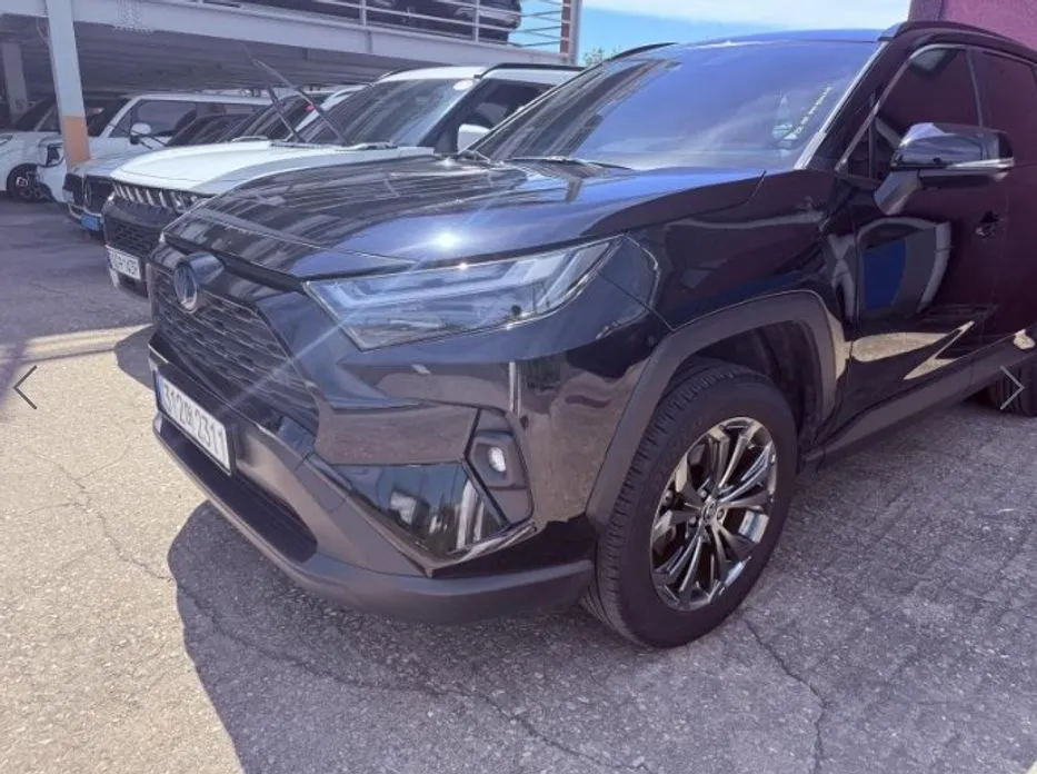 Toyota RAV4 — фото 6