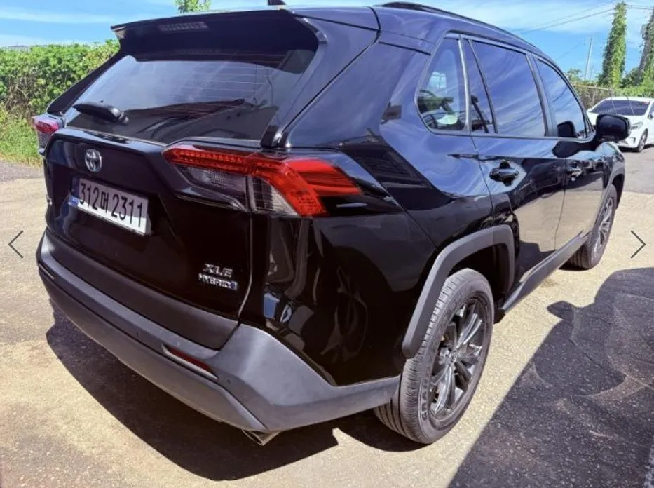 Toyota RAV4 — фото 10