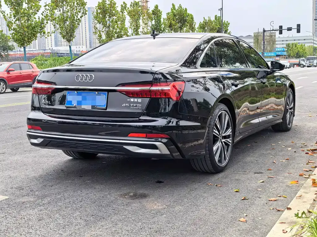 Audi A6L — фото 4