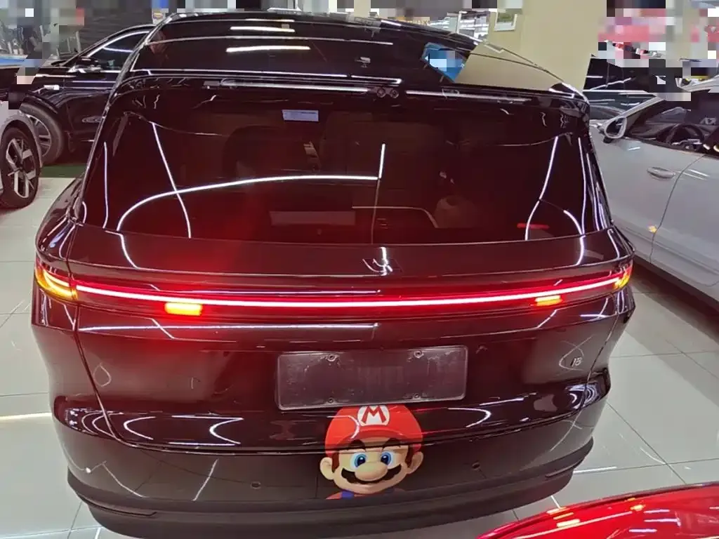 Li Auto Li i8 — фото 4