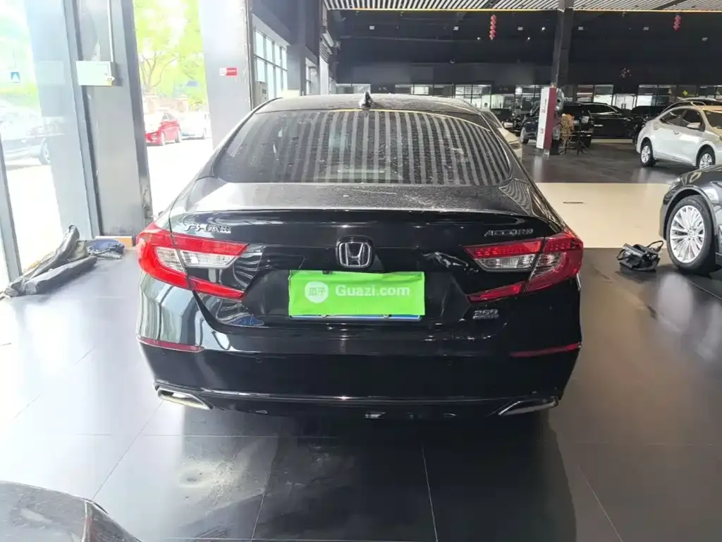 Honda Accord — фото 4