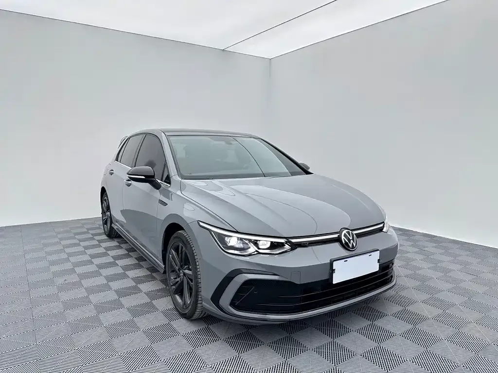 Volkswagen Golf — фото 10