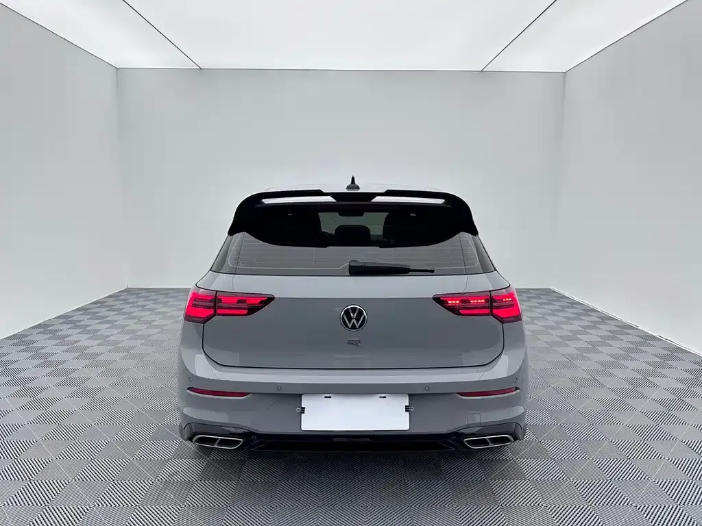 Volkswagen Golf — фото 8